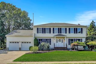 6 Meester St, Mahwah, NJ 07430