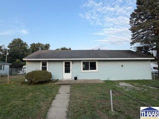 2015 N  25th St, Terre Haute, IN 47804