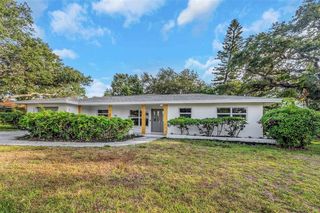 1905 Pinetree Ln, Largo, FL 33770