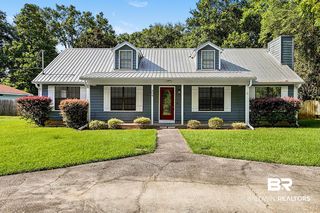 404 W  Pedigo Ave, Foley, AL 36535