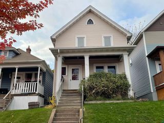 1213 E  6th St, Duluth, MN 55805