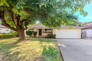 57 Malone Ct, Sacramento, CA 95820