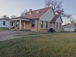 949 Marion Ave, Fort Worth, TX 76104