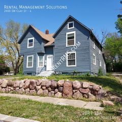 2600 SW Clay St #4, Topeka, KS 66611
