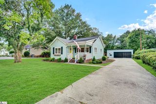 209 Donnan Rd, Taylors, SC 29687