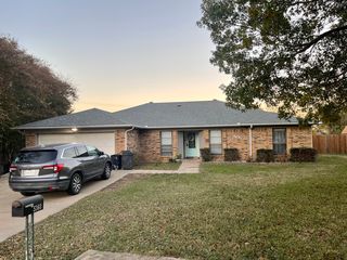 5360 Colorado Blvd, North Richland Hills, TX 76180