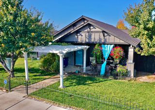 1535 NE 5th St, Redmond, OR 97756