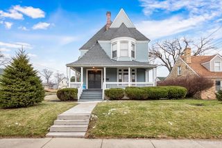 1105 Morton Ave, Elgin, IL 60120