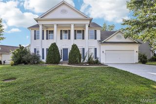 7053 Black Horse Dr, O'Fallon, MO 63368