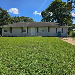 248 E  Highway 8, Steelville, MO 65565