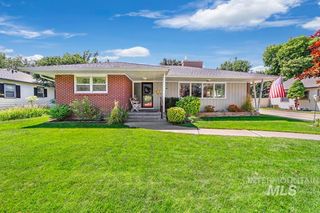 1520 11th Ave E, Twin Falls, ID 83301