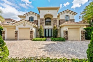 647 Edgebrook Ln, West Palm Beach, FL 33411