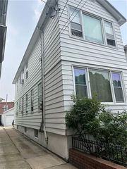 5736 65th St, Maspeth, NY 11378