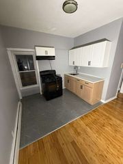 300 Watchung Ave #2, Orange, NJ 07050