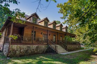 251 Wells St, Mentone, AL 35984