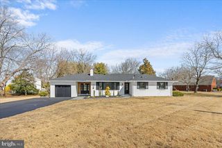 1640 Wills Pl, Vineland, NJ 08361