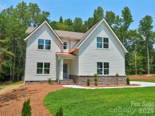 2311 Chateau Ct, Matthews, NC 28105