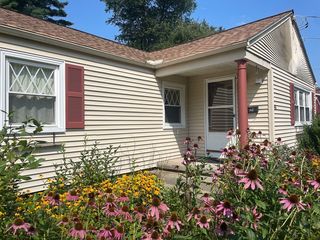 40 Forest Glen Dr, Northampton, MA 01062