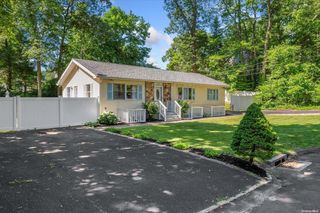320 Locust Drive, Rocky Point, NY 11778