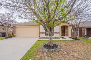6308 Chalk Hollow Dr, Fort Worth, TX 76179