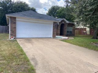 10811 Great Bridge Dr, Houston, TX 77065