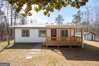 55 Simpson St, Tallapoosa, GA 30176