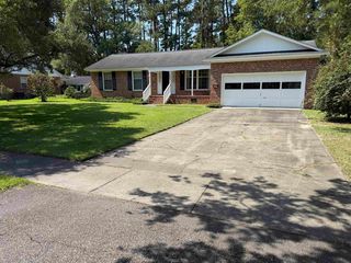 1003 Lakeside Dr., Conway, SC 29526