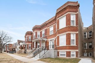 7019 S  Eberhart Ave, Chicago, IL 60637