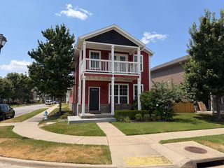 537 Keats Dr, Fayetteville, AR 72704