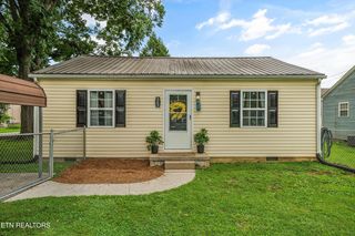 569 Monroe St, Madisonville, TN 37354