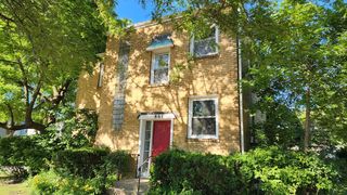 861 Waukegan Rd #2, Deerfield, IL 60015