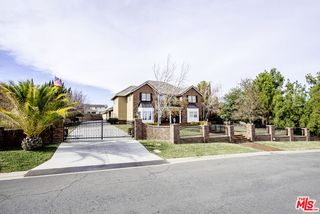 41707 Misha Ln, Palmdale, CA 93551