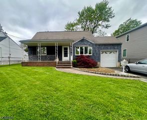 435 Inwood Rd, Linden, NJ 07036