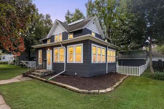 505 E  Butler St, Manchester, IA 52057