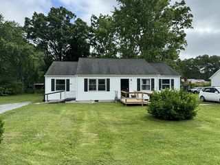 616 Glendale Pl, Tullahoma, TN 37388