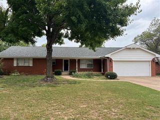 1357 E  Tarman Cir, Norman, OK 73071