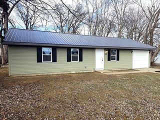 133 Lambert Dr, Shawneetown, IL 62984