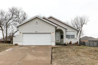 723 E  Appleridge, Nixa, MO 65714