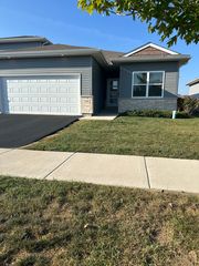 744 Quail Ln, Marengo, IL 60152