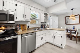 4754 Hollis Rd, Virginia Beach, VA 23455