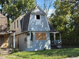 1340 South Ave, Niagara Falls, NY 14305