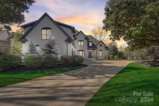 18935 Peninsula Club Dr, Cornelius, NC 28031