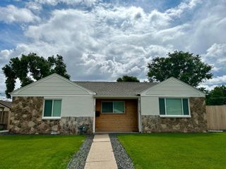 3430 Bellaire St, Denver, CO 80207