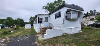 105 Juniper Dr, Barnegat, NJ 08005