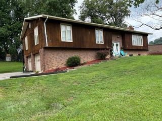 195 Fairgrounds Rd, Booneville, KY 41314
