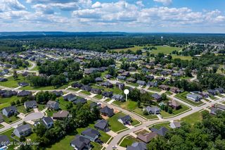 148 Wooded Glen Dr, Mount Washington, KY 40047