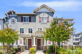 327 Pear Tree Ter #B, Napa, CA 94558