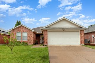 2013 Jackson Dr, Little Elm, TX 75068