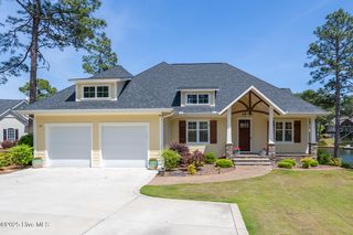 102 Featherston Point, West End, NC 27376