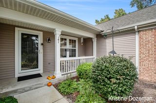 385 Abbey Mill Dr SE, Ada, MI 49301